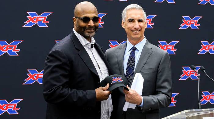 Winston Moss, Oliver Luck